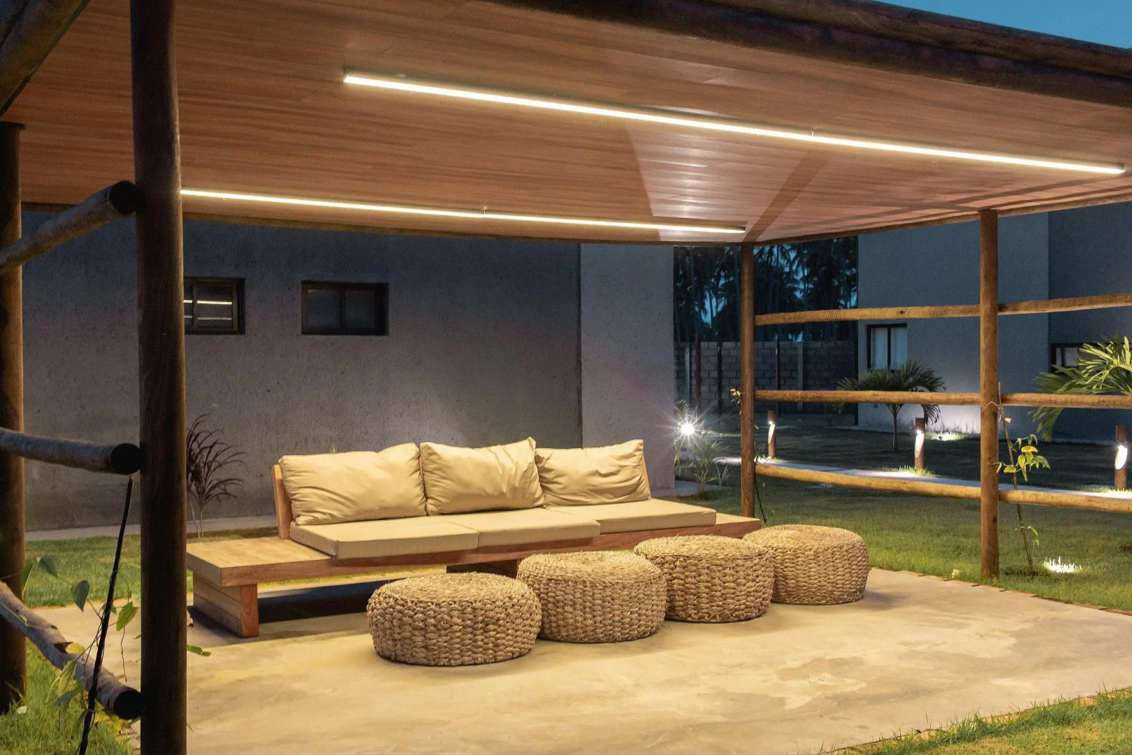 Flat super luxo com 2 suítes no Manatee - Patacho - Milagres - AL