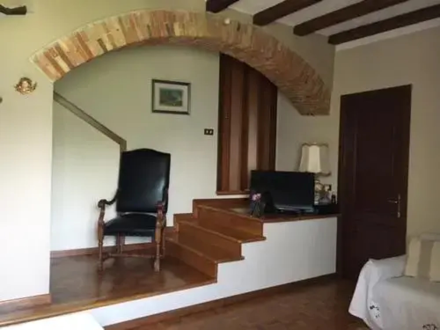 Al Castello Vino B&B