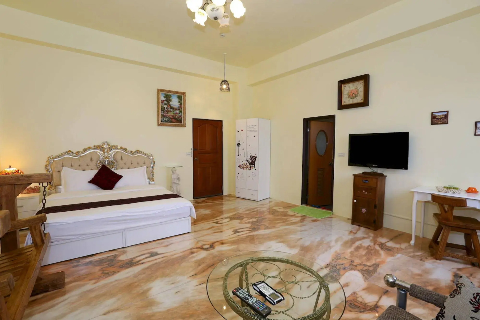 Alps Resort Bed and Breakfast