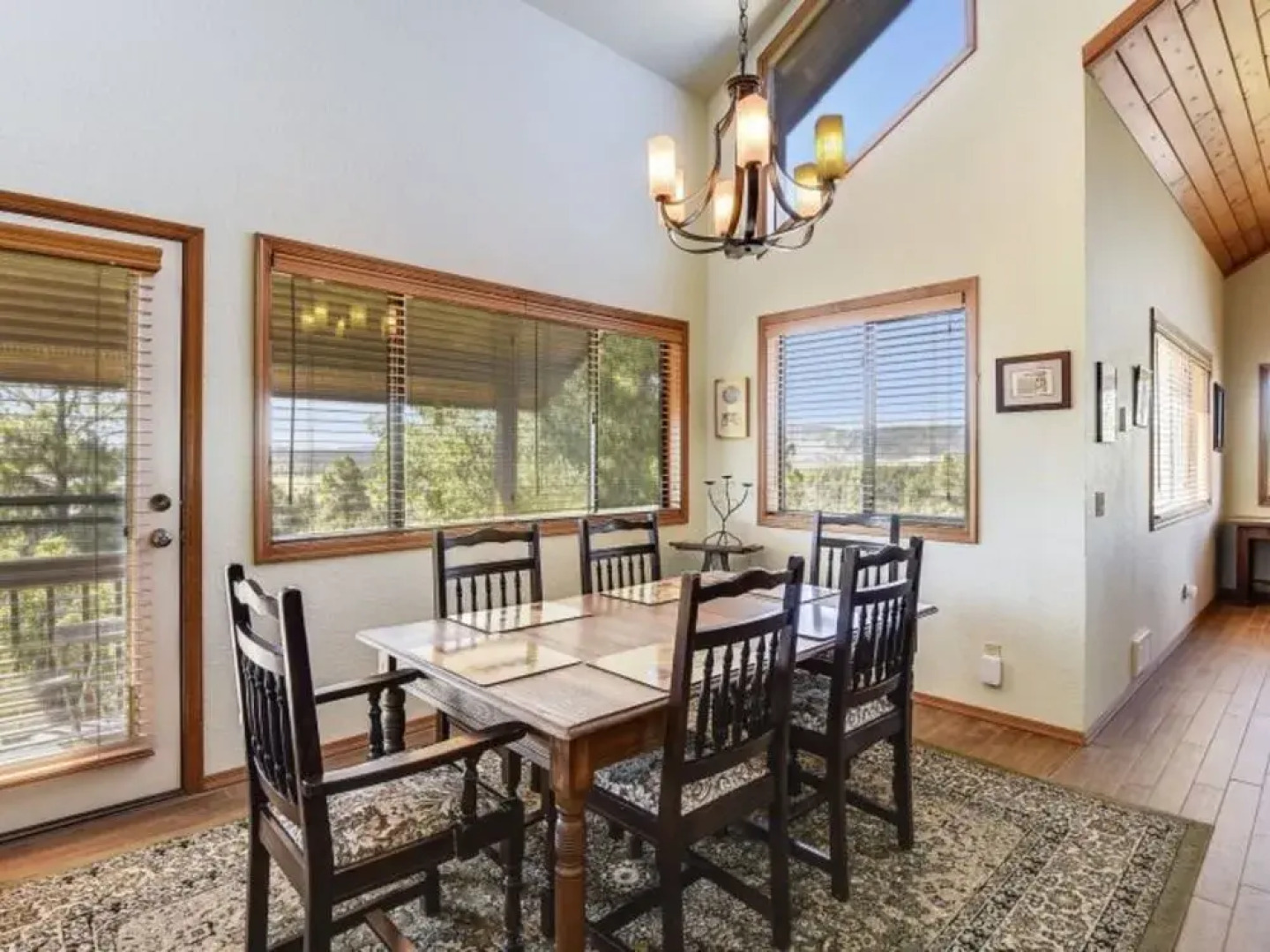 Pine Vista 3 Br Home by RedAwning