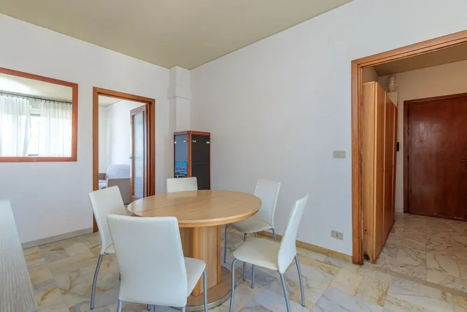 Grattacielo Vittoria 9 sea Front