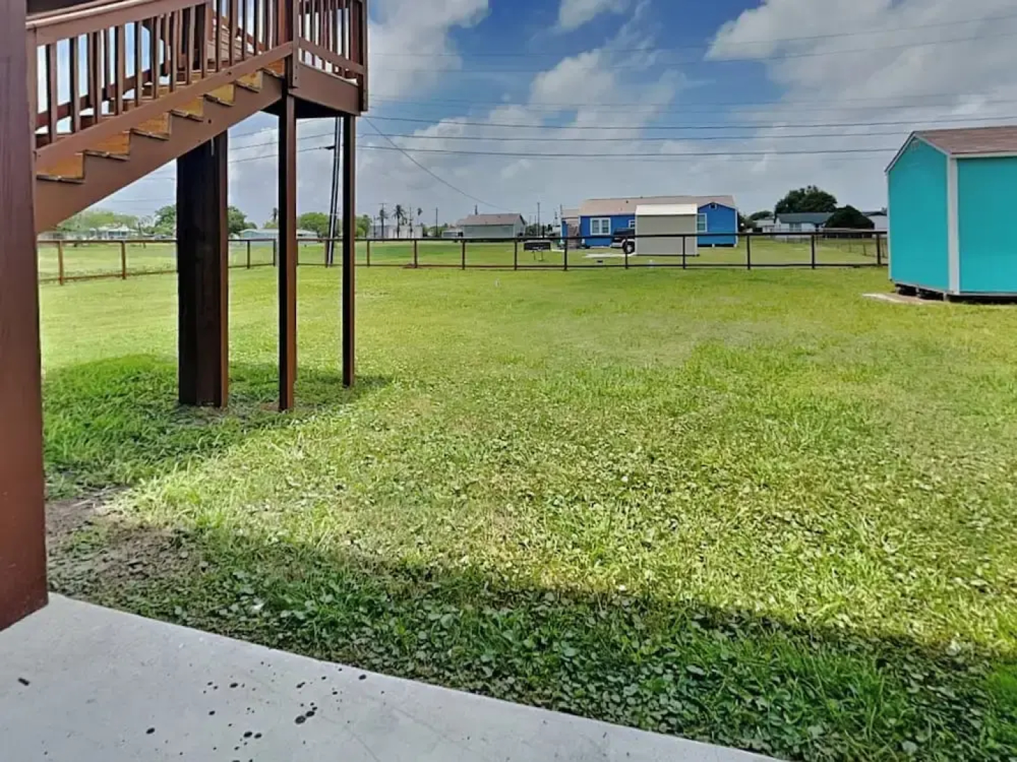 Pura Vida Oasis