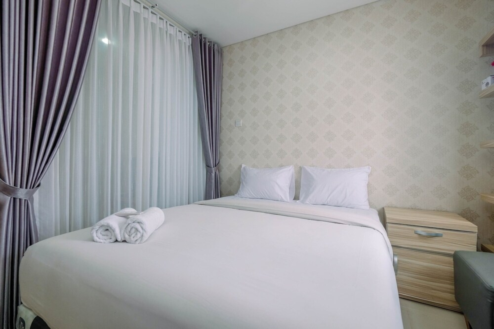 Minimalist Studio Apartment At Atlanta Residences Near Hospital