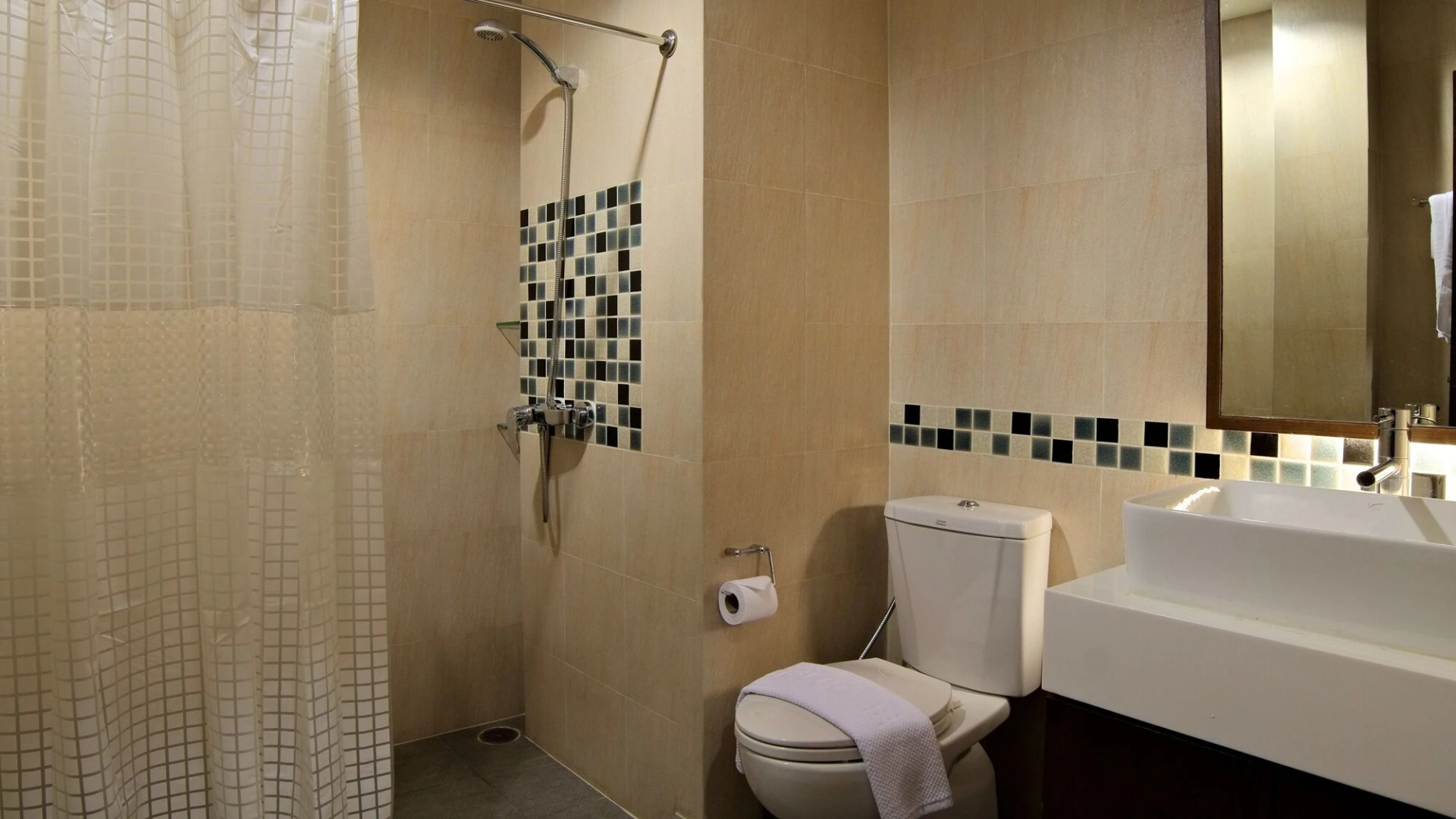 Отель Grand Alpine