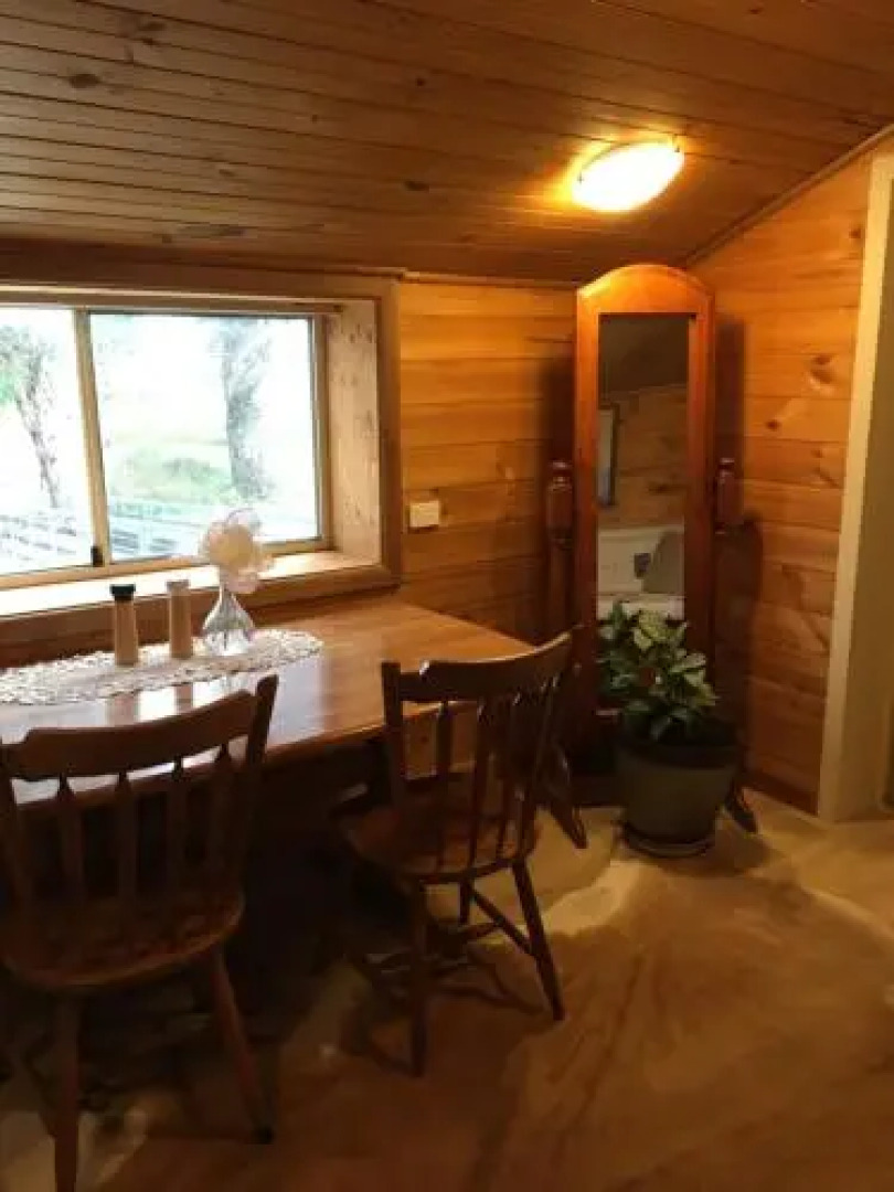 Springmead Rustic Cabin