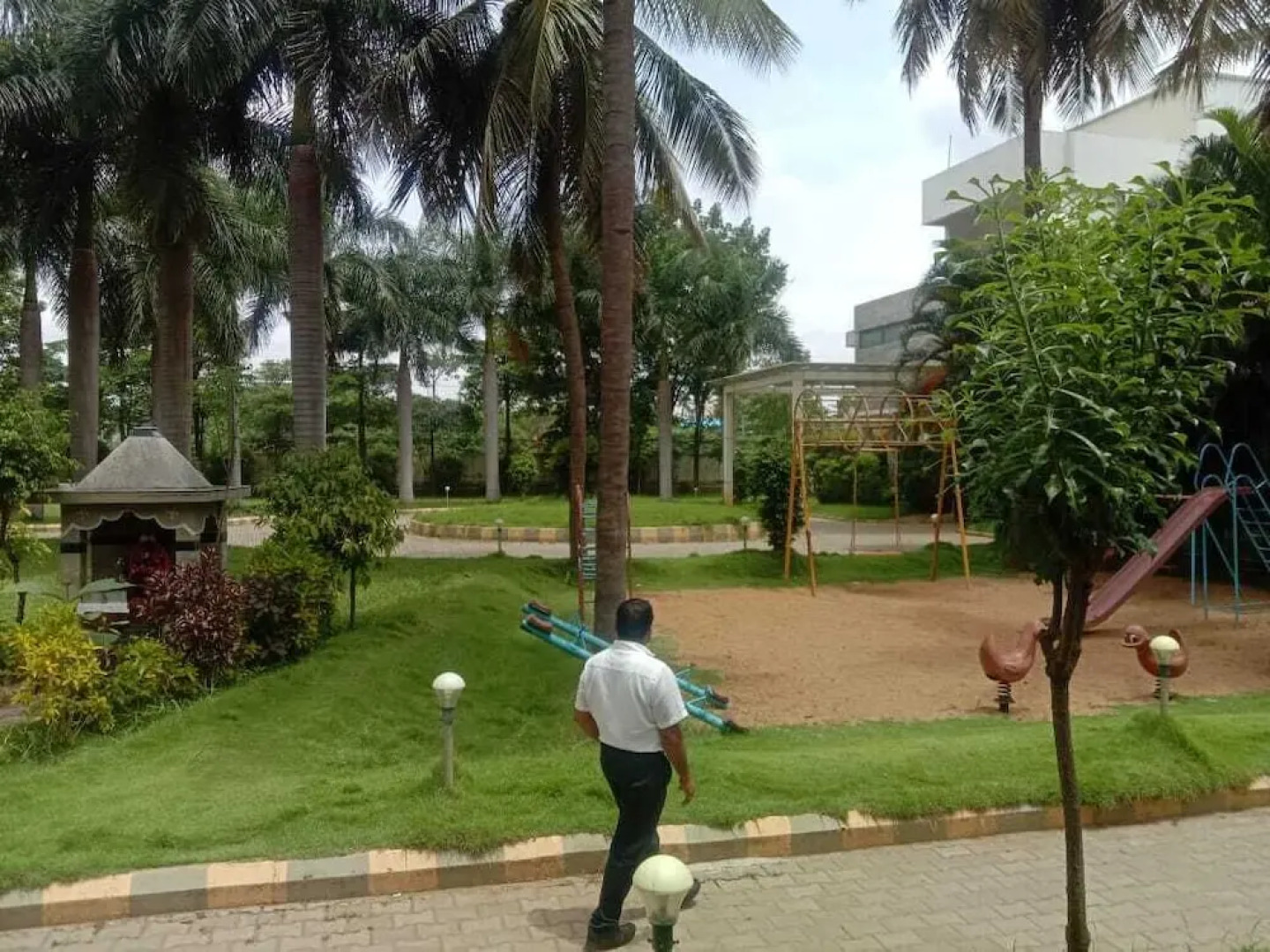 iROOMZ Nijaguna Resort