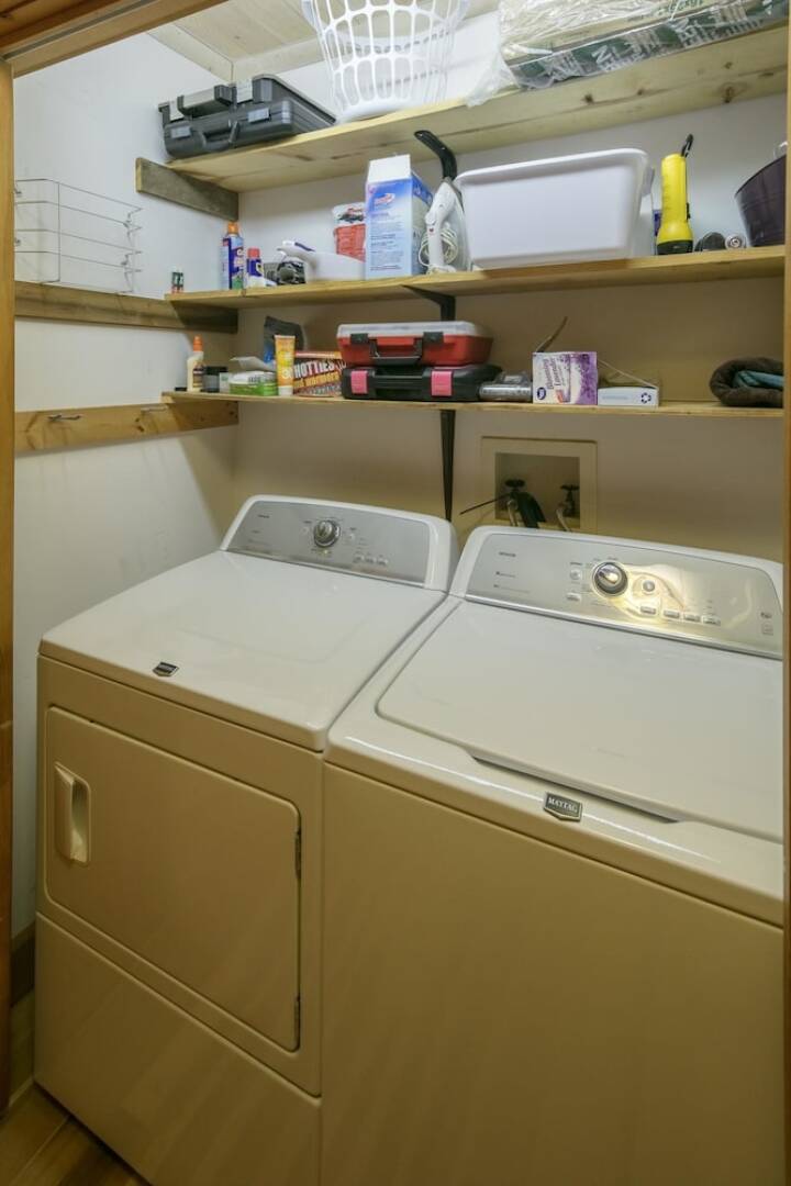 Hidden Creek Cabin Apartment