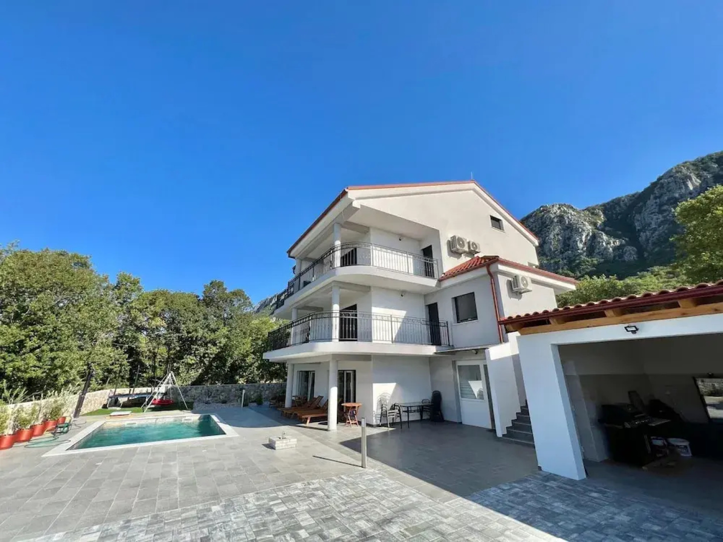 Apartment in Croatia Near Adriatic Coast