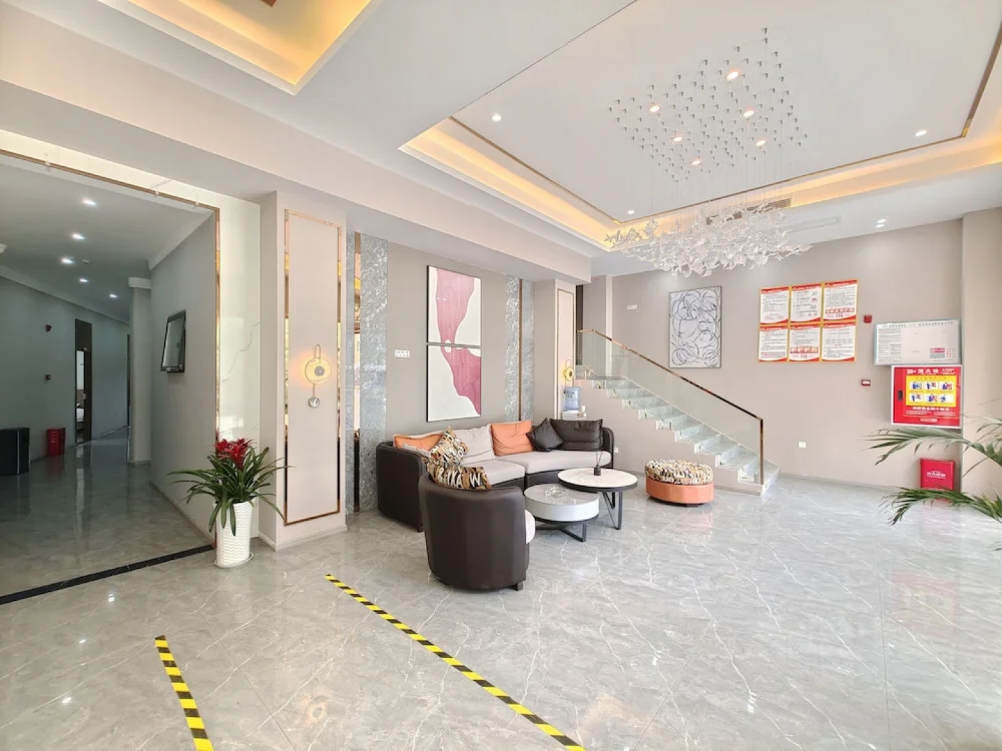 Отель Xian Feng Hotel - Tianfu International Airport Branch