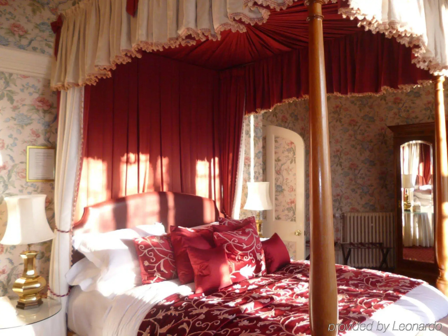 Thornbury Castle, Relais & Châteaux