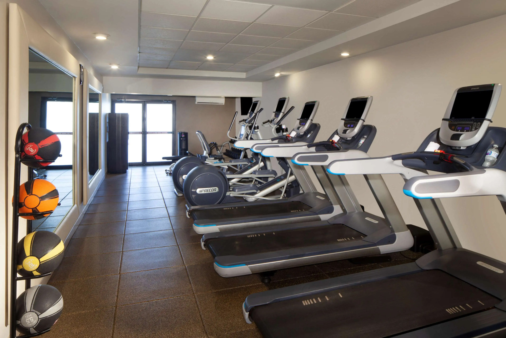 Embassy Suites by Hilton Philadelphia Airport