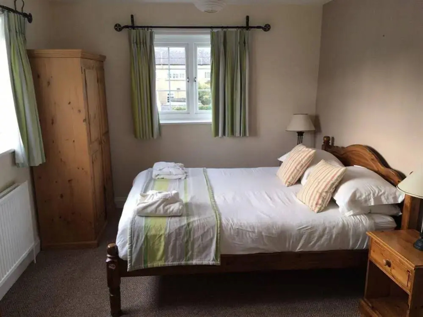 Crab and Lobster Inn