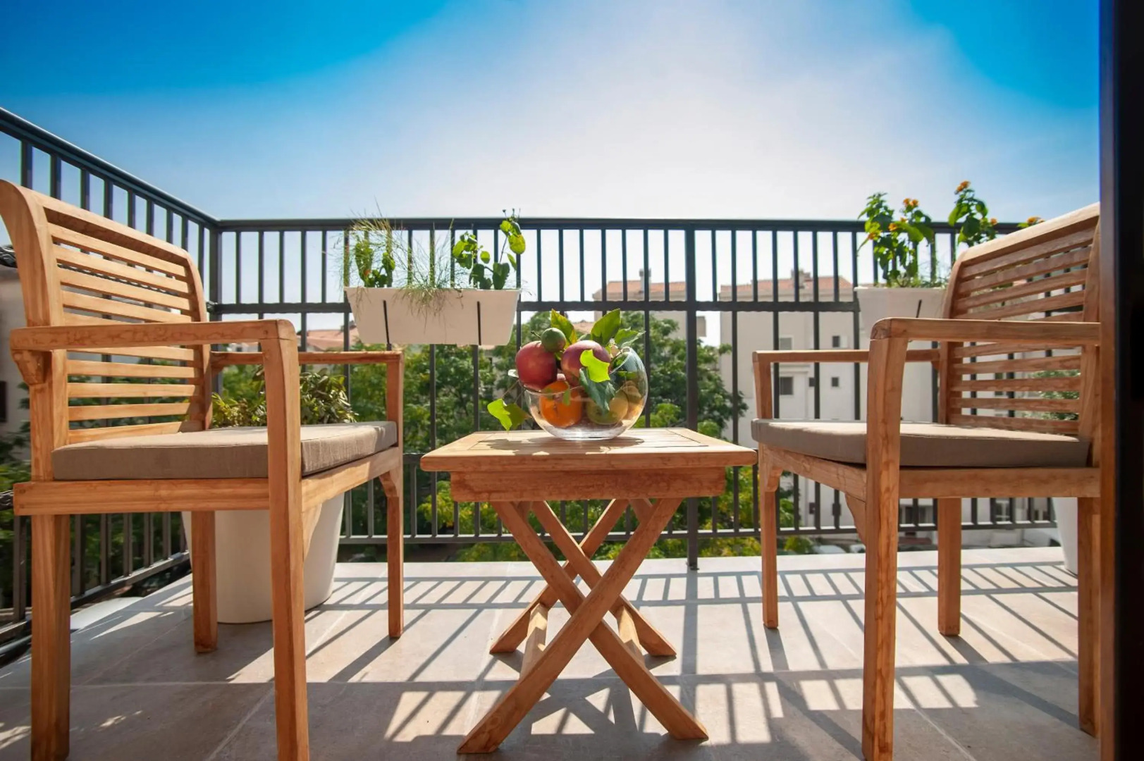 Отель Twelve by Aycon