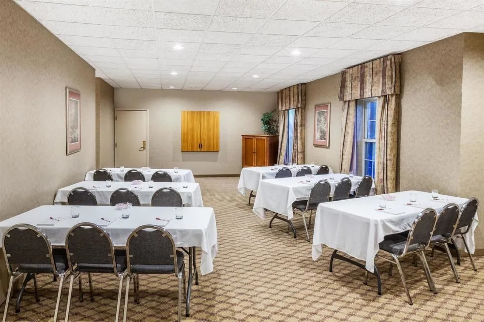 Ramada Sellersburg/Louisville North