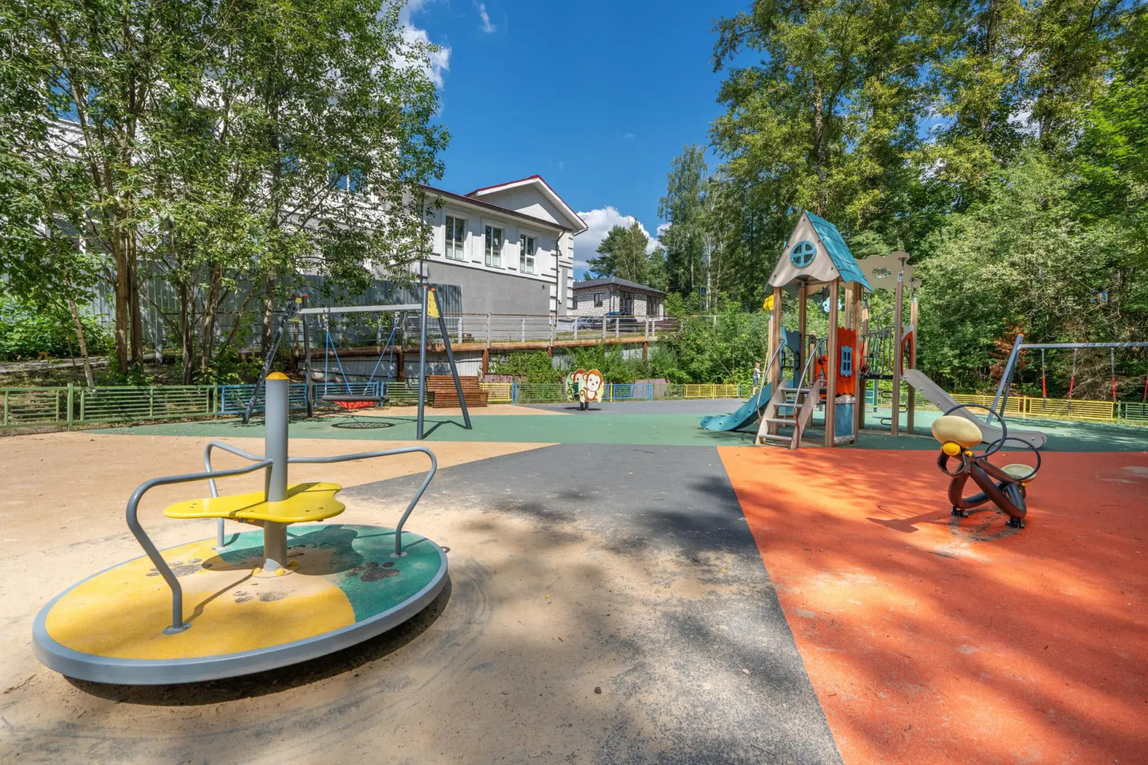 Ультрасовременный домик для отдыха вдвоем