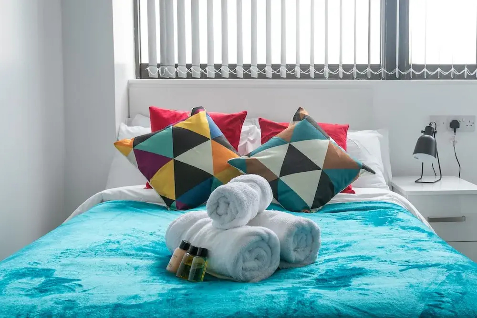 Leicester's Lyter Living