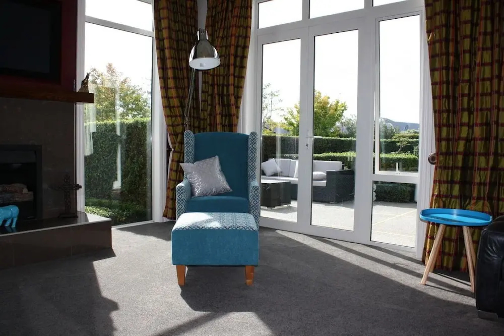 Country Lane Gardens