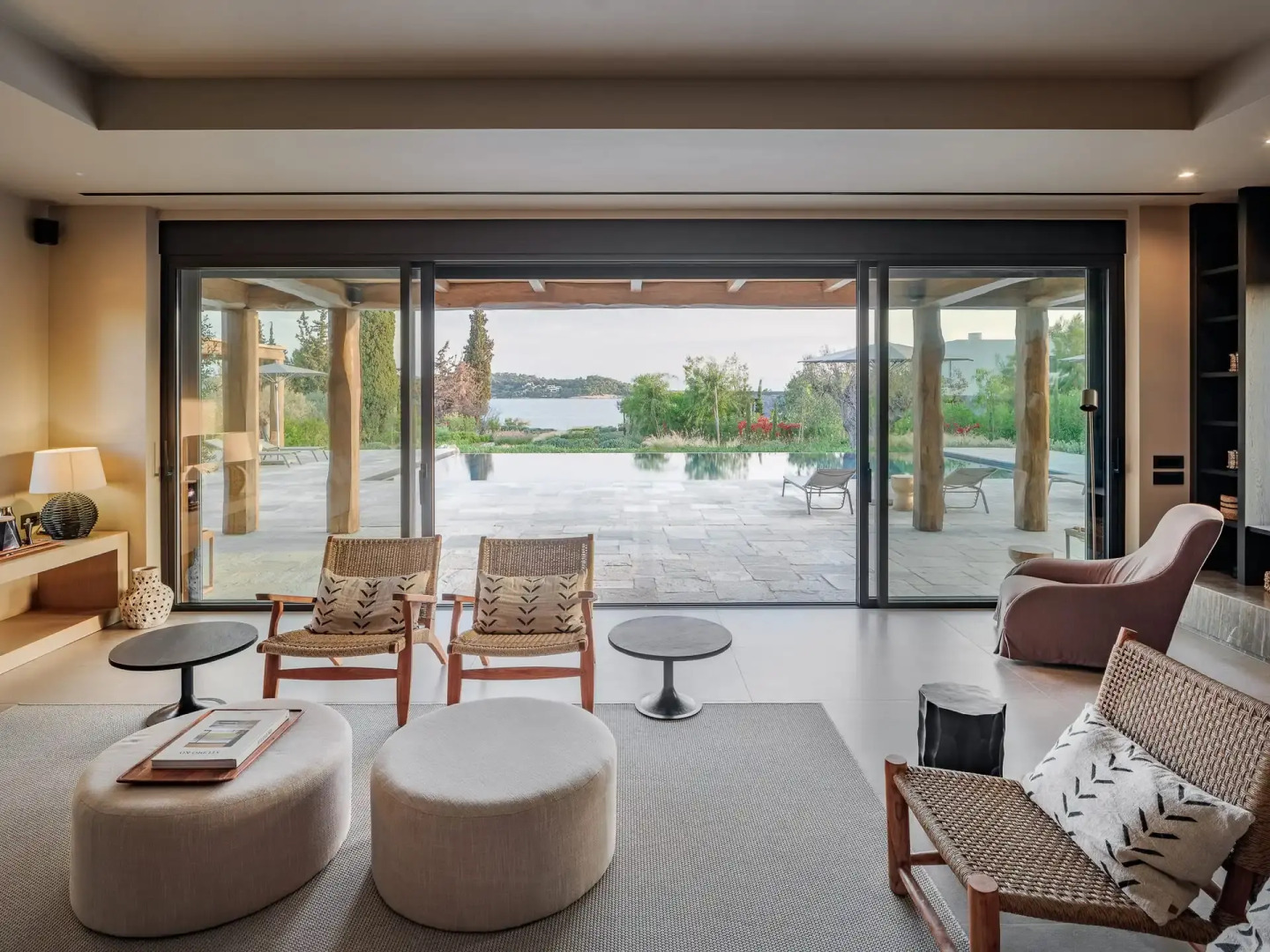 Golden Land Goutos I