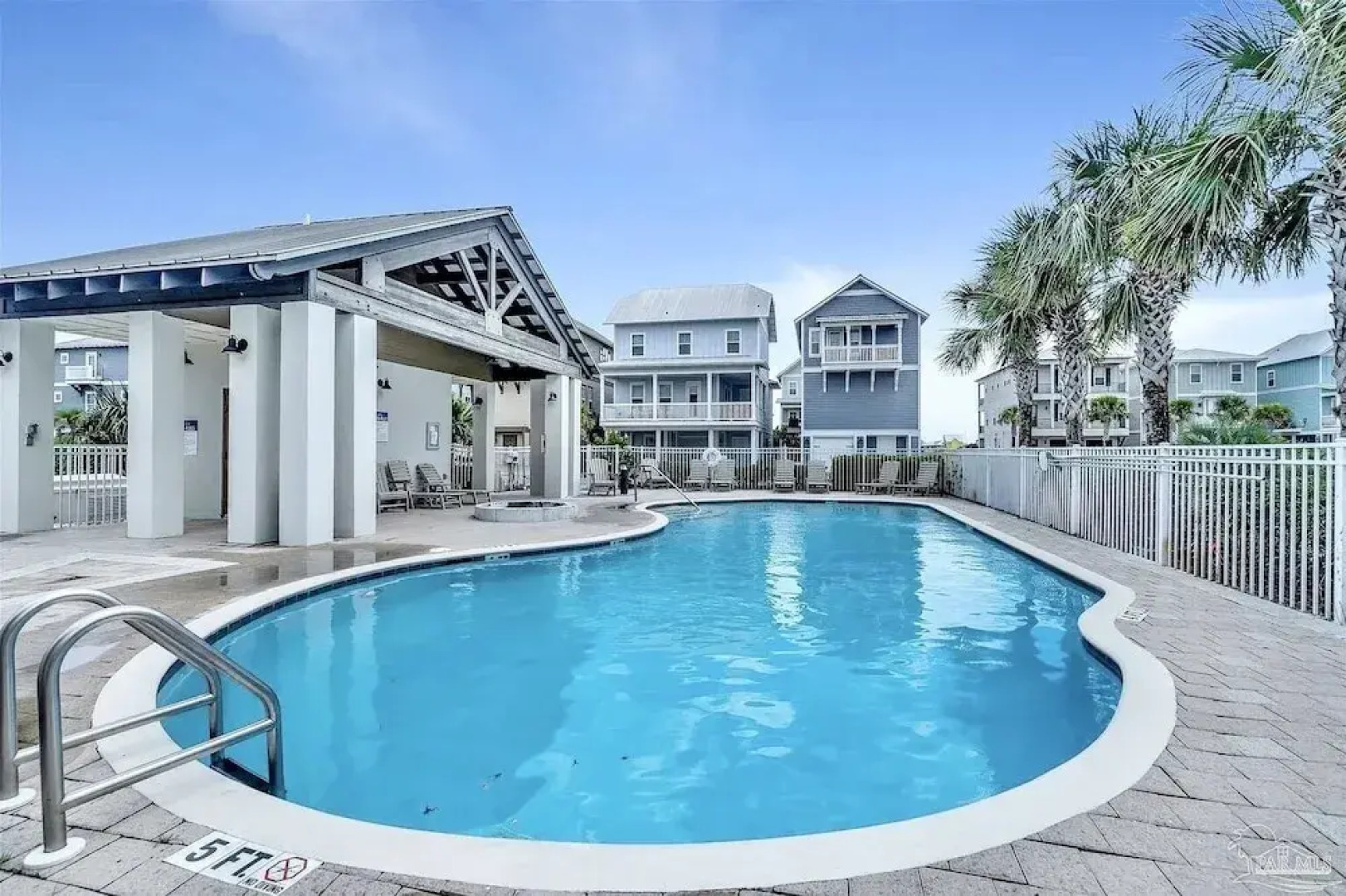 Sugar Beach Retreat 4 Bedroom Home by RedAwning