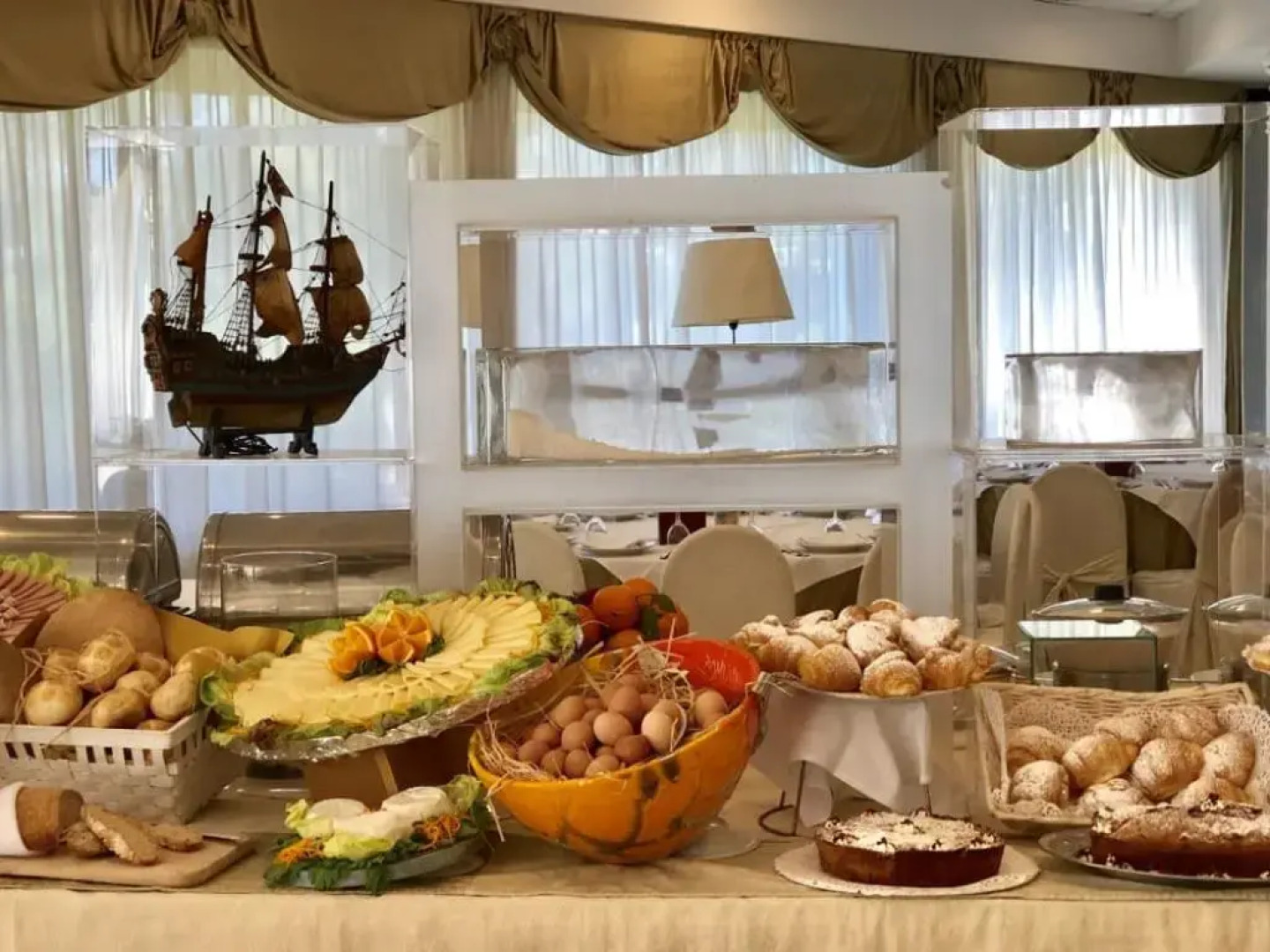 Domizia Palace Hotel