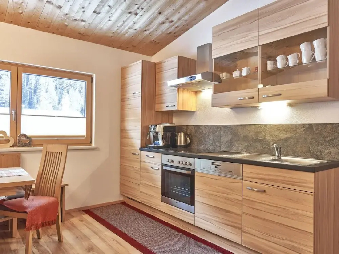 Agnesn, Apartmenthaus