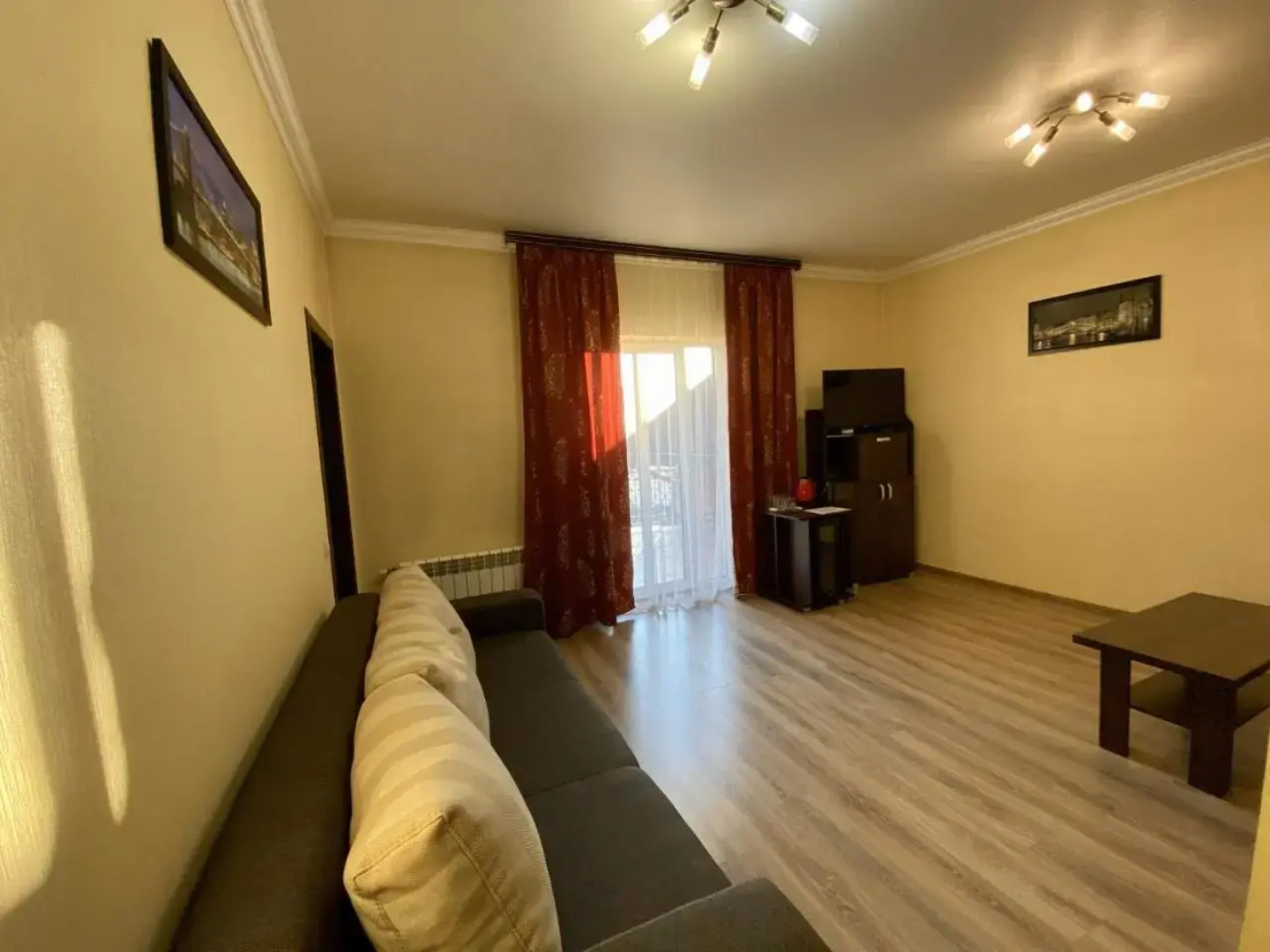 Sting Hotel & Event Palace