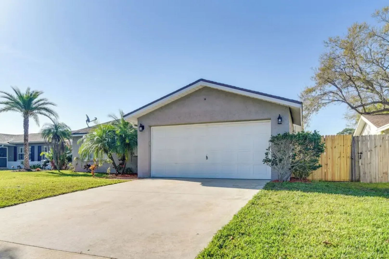 Pet-friendly Home w/ Pool & BBQ in Largo