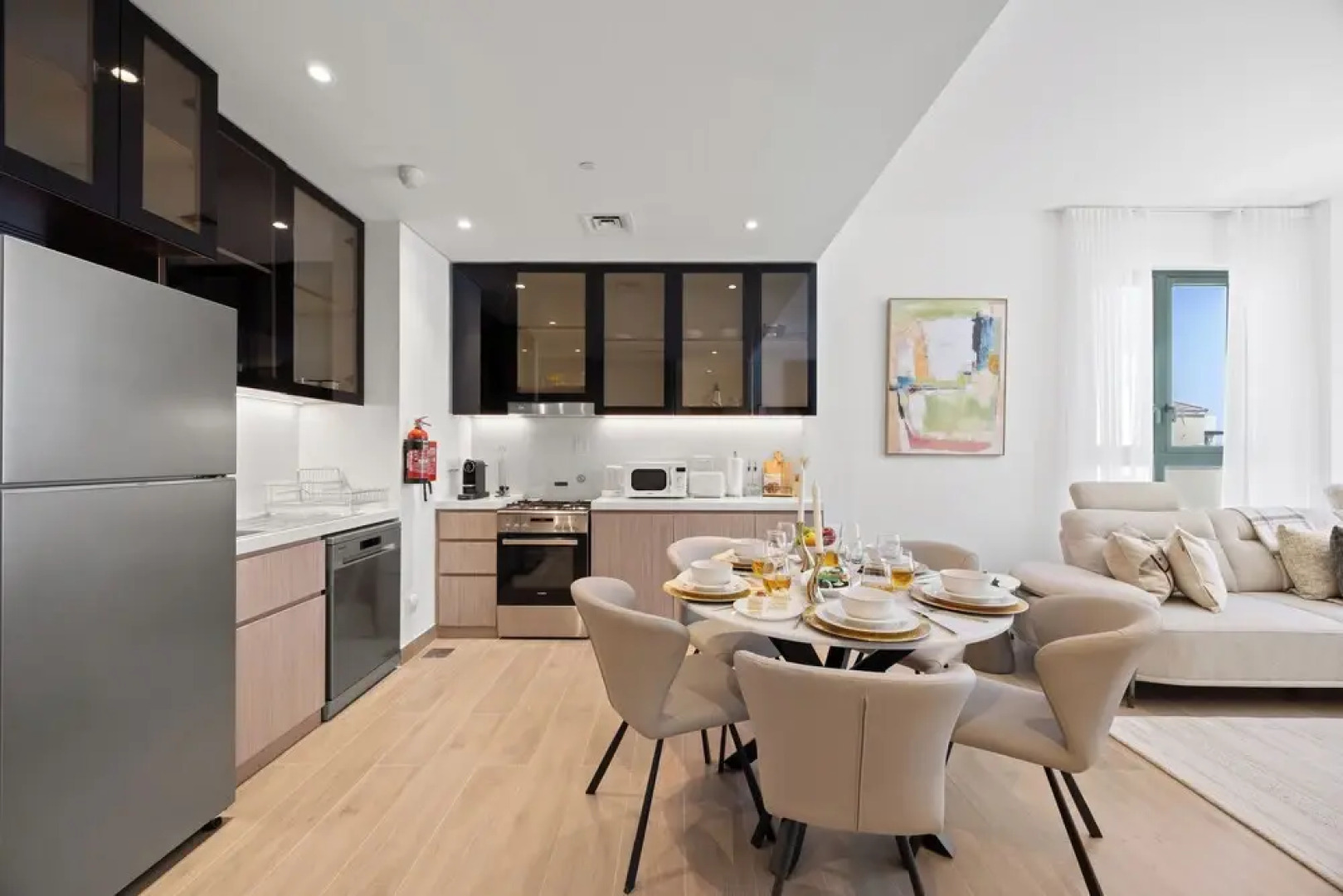 Portside Bliss La Mer 1 BR with Sea View