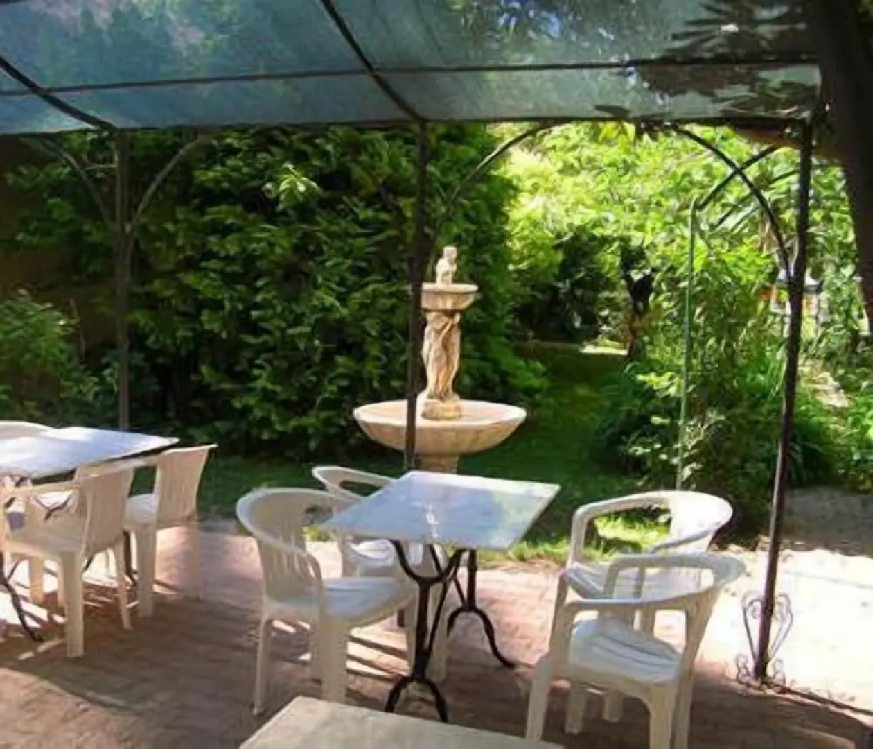 Au St Roch Hotel et Jardin