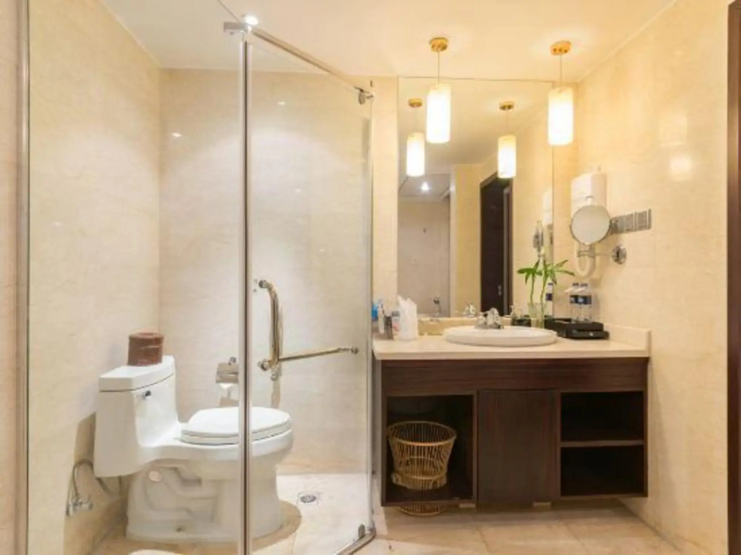 Linhai International Hotel