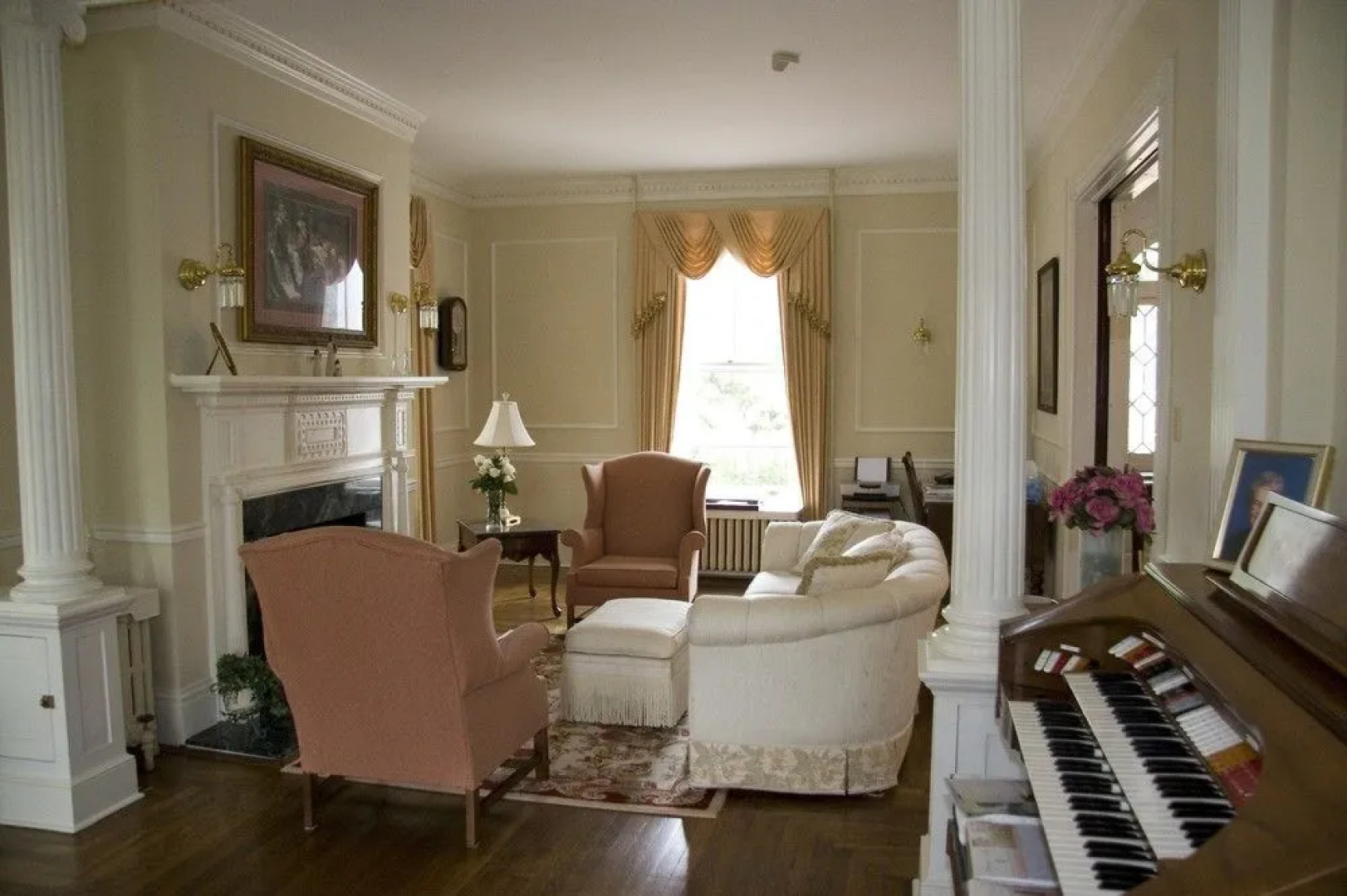 White Hall Manor Bed & Breakfast