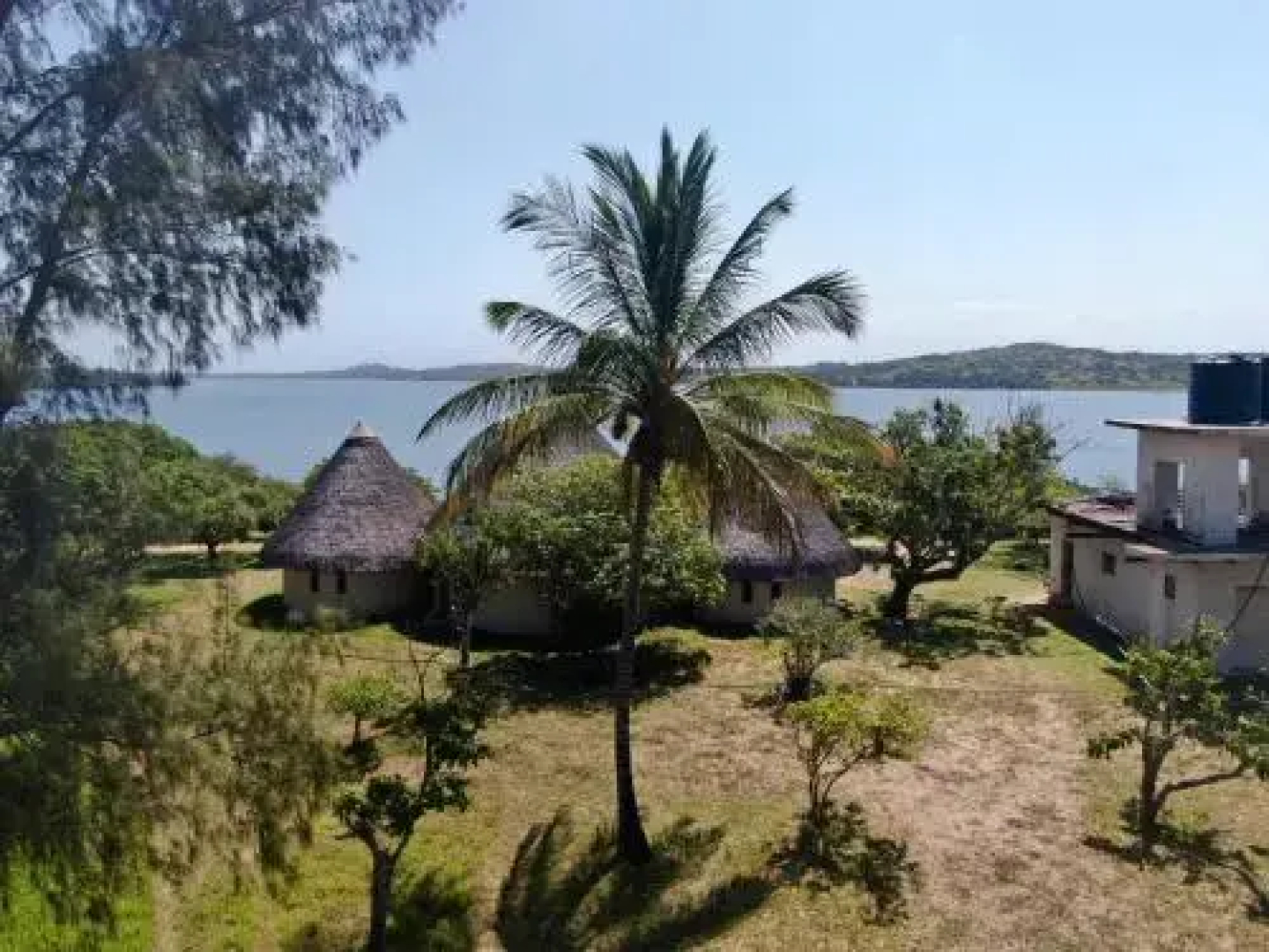 Nhambavale Lodge