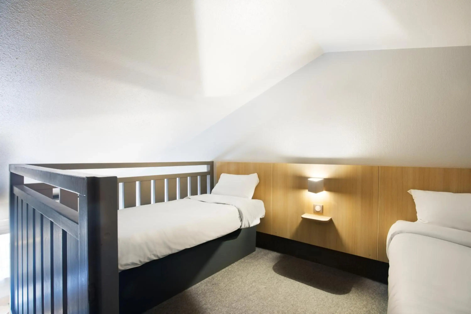 B&B HOTEL Lyon Saint-Priest