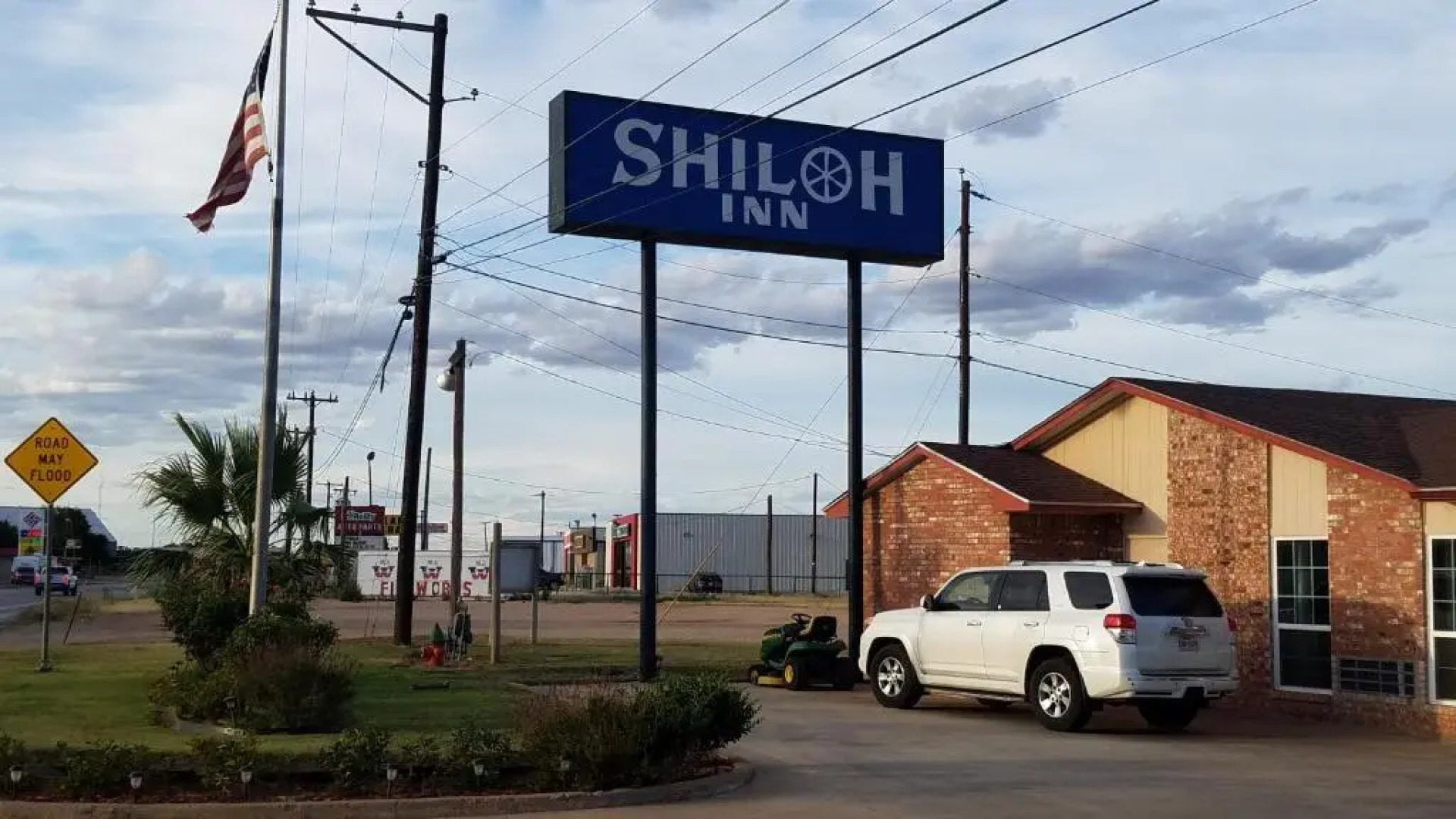 Shiloh Inn