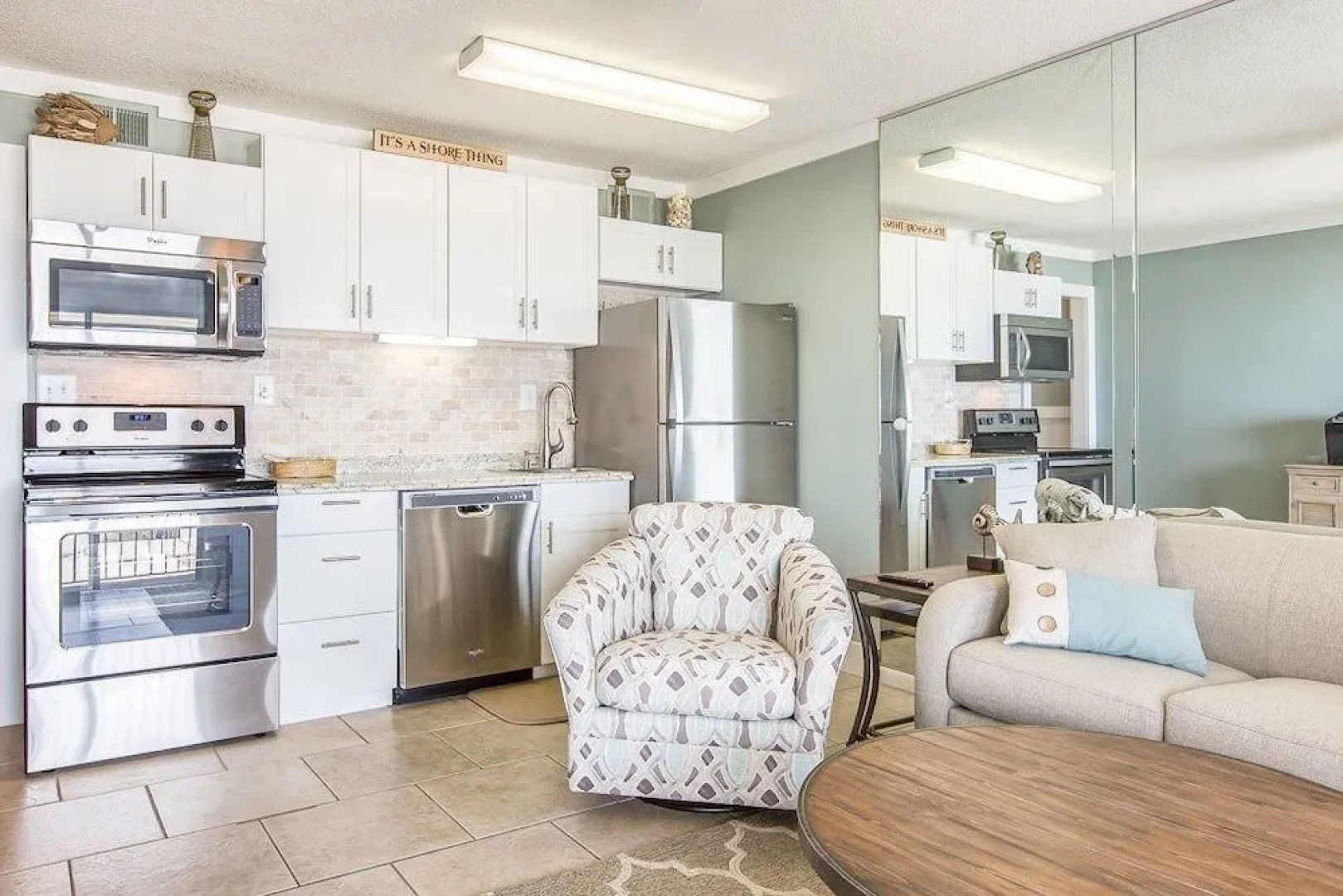 Gulf Front Condo with Private Balcony by RedAwning