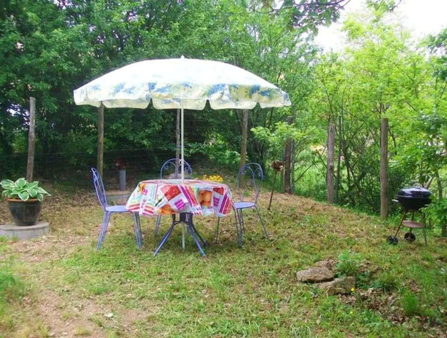 Apartment With one Bedroom in Champis, With Enclosed Garden and Wifi