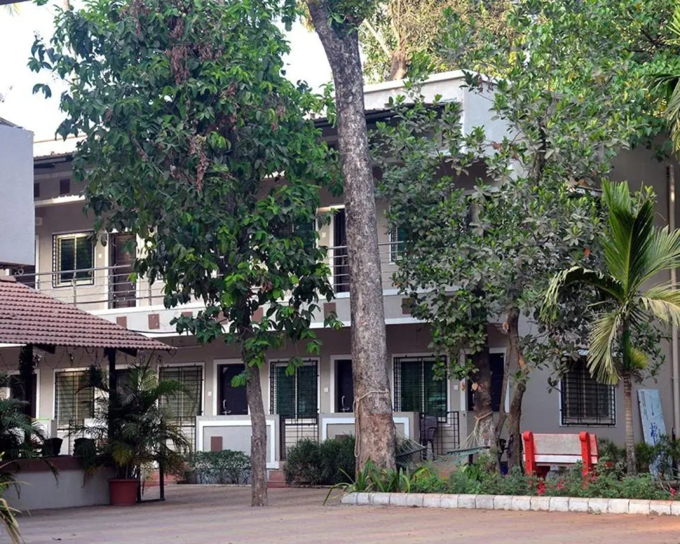 Patel Cottage Beach Road Alibag