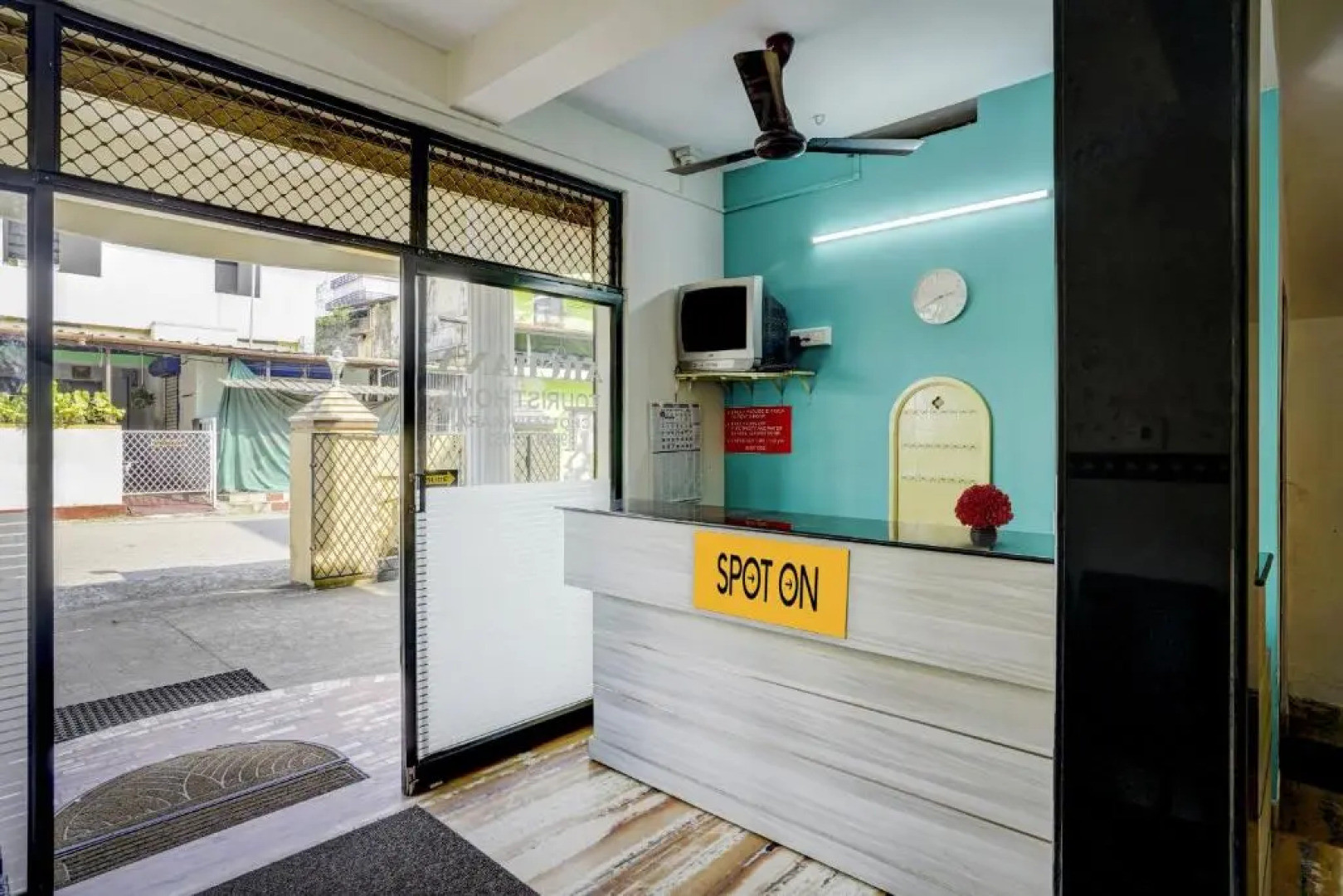 Spot On Archana Tourist Home