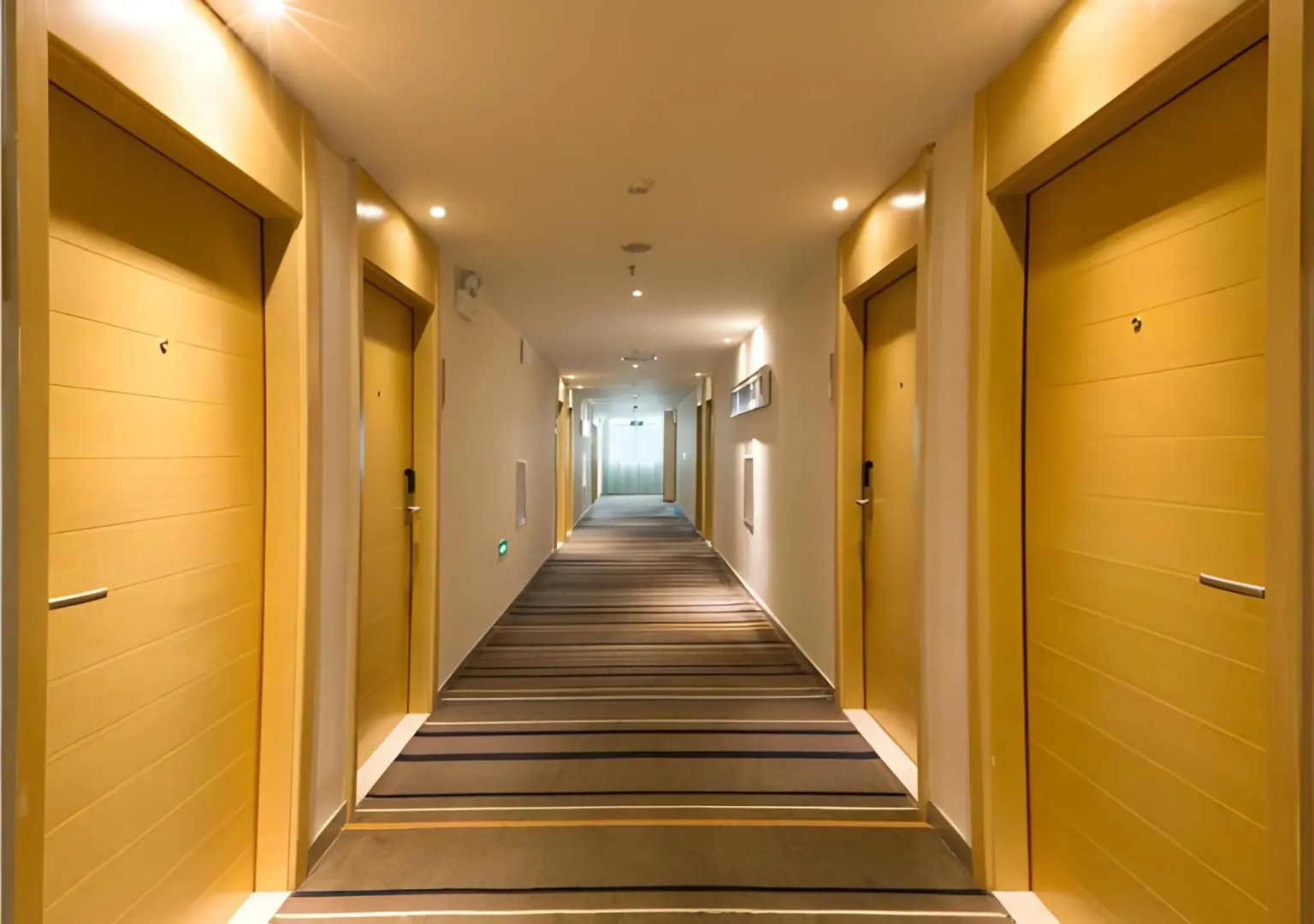 城市便捷酒店(珠海海滨泳场店)