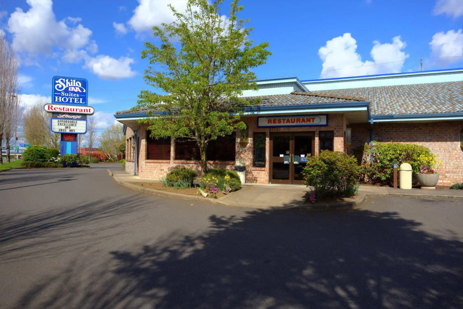 Sojourn Suites Portland Airport