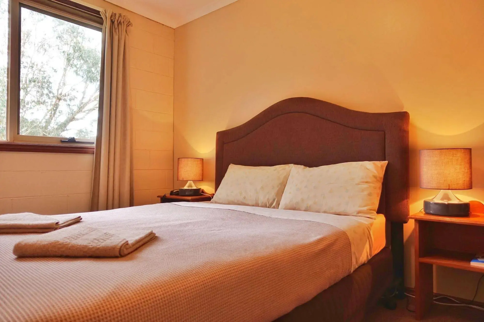 Twelve Apostles Motel & Country Retreat