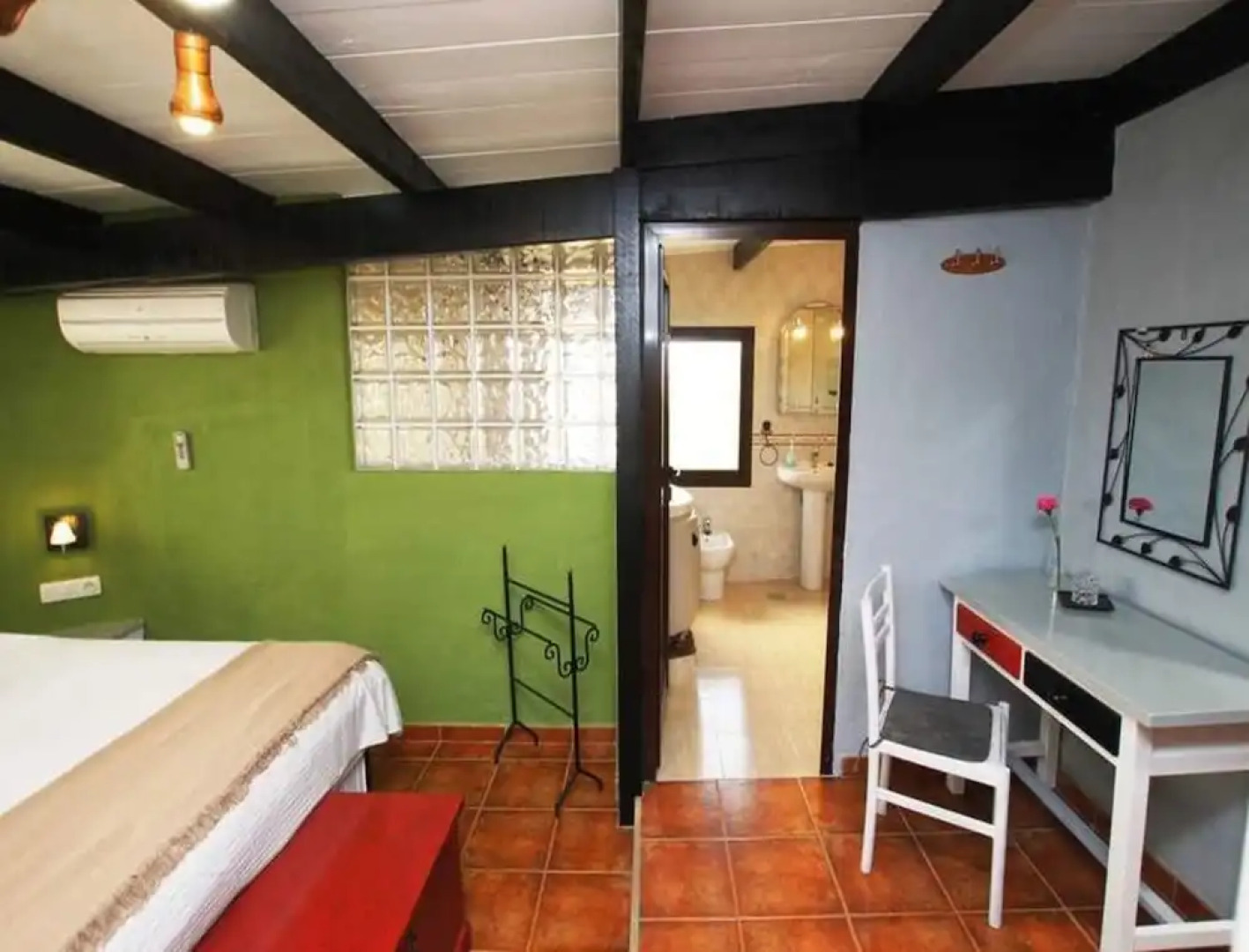 Room in San Bartolome - 104381 by MO Rentals