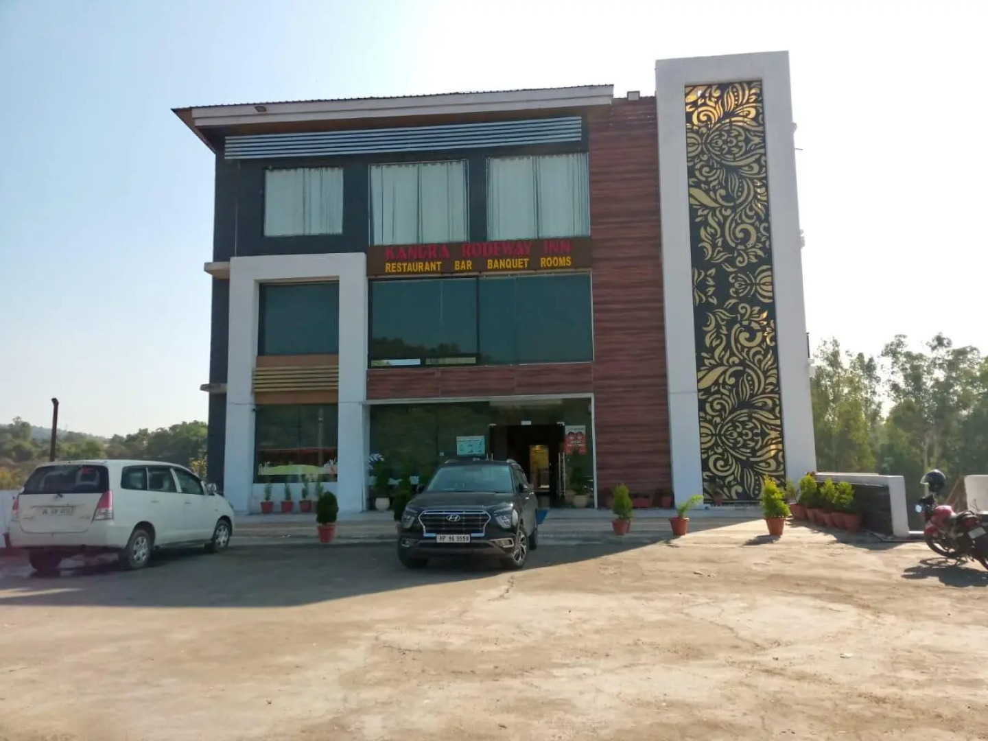 Hotel Kangra Rodeway Inn