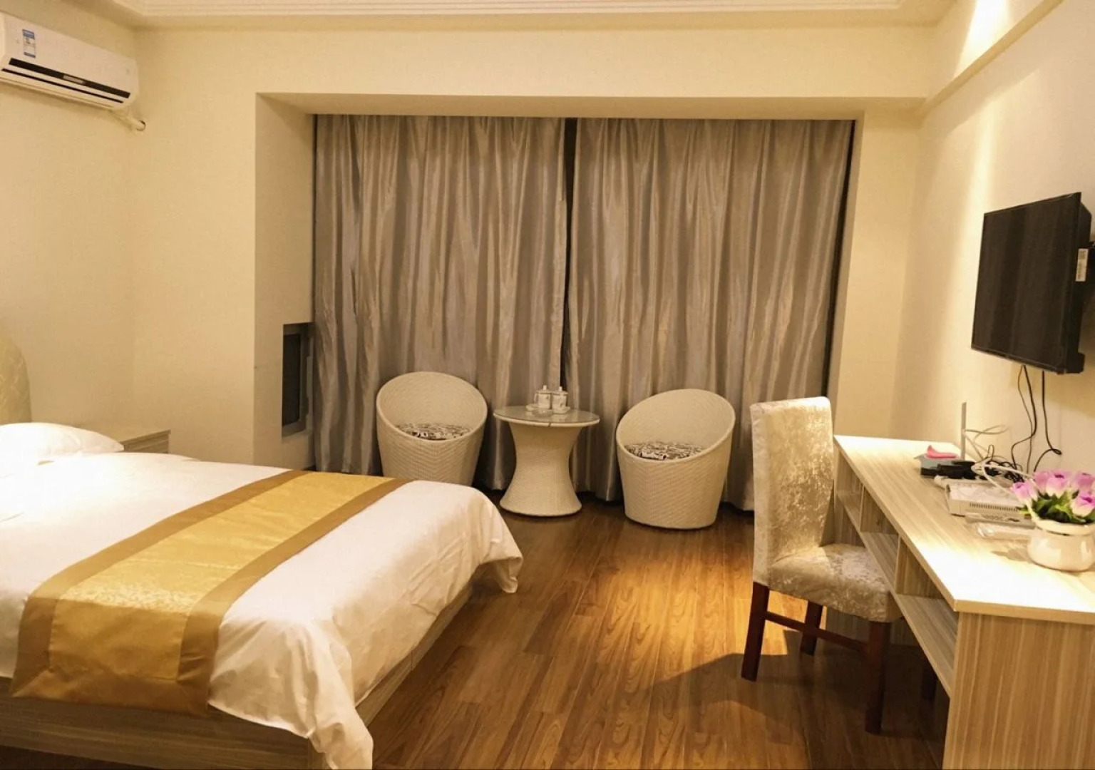 Shanghai Shang Pin Yuan Service Apartment