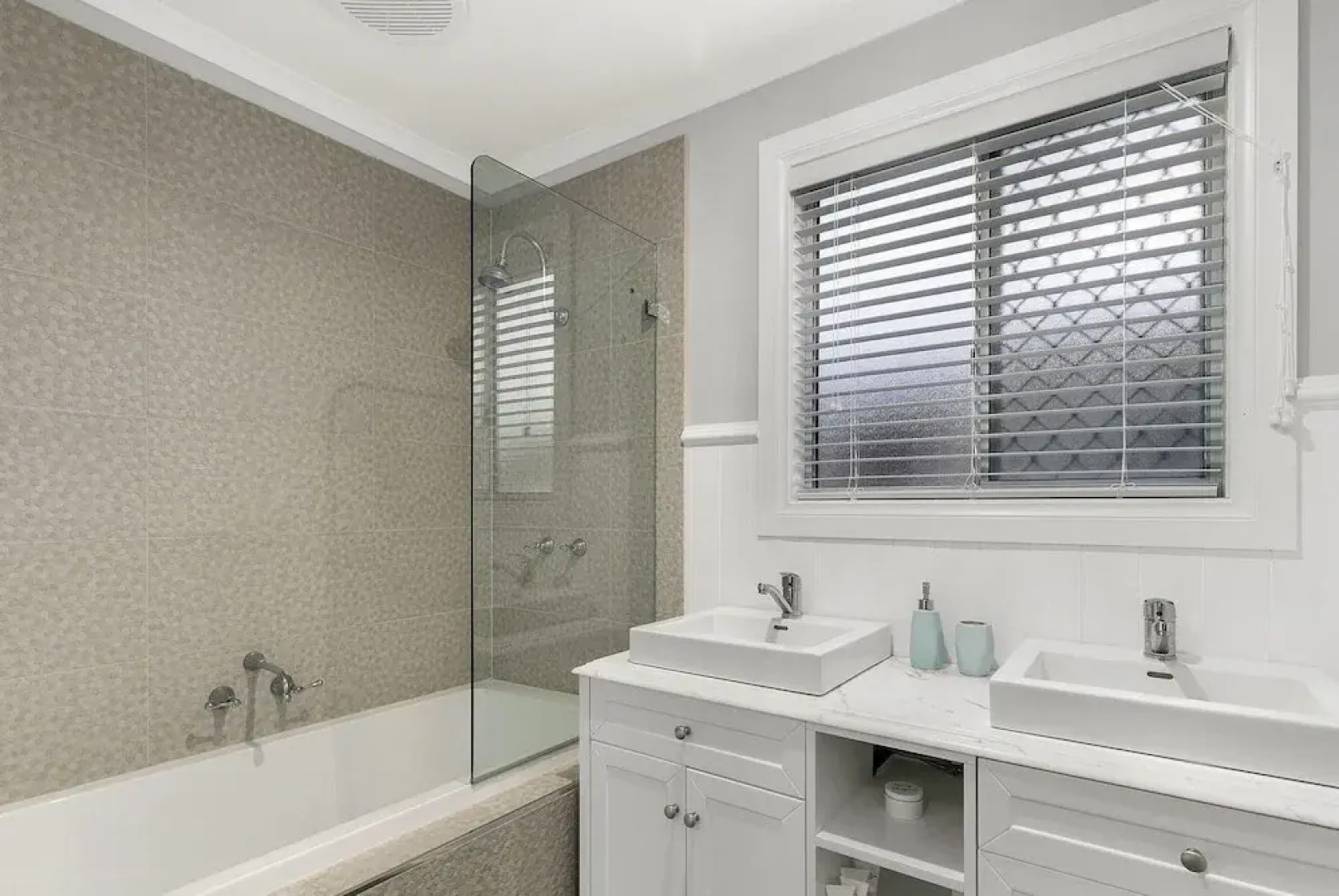 Settle in on 260 Settlement in Cowes