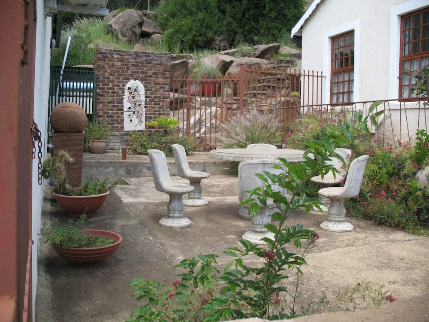 Toverberg Guest Houses