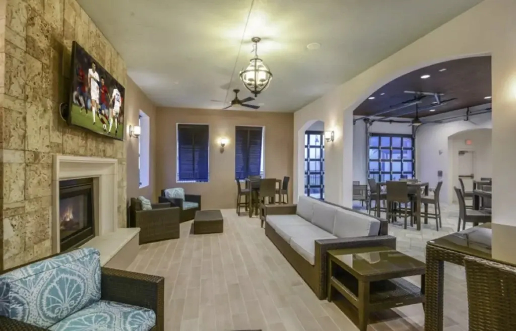 5 Bedrooms / 4.5 Bathrooms / Windsor at Westside (8917 SA), Kissimmee, US