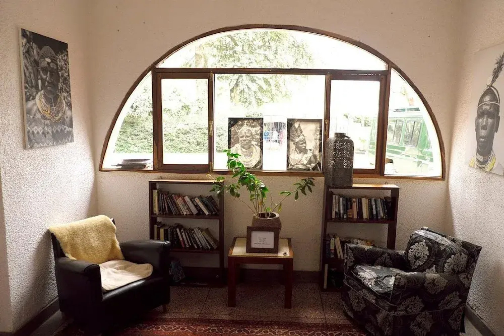 Bougainvillea Safari Lodge