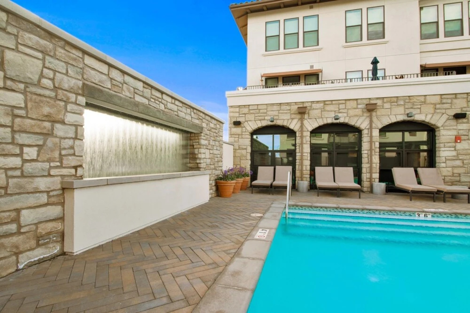 Global Luxury Suites in the Heart of San Carlos