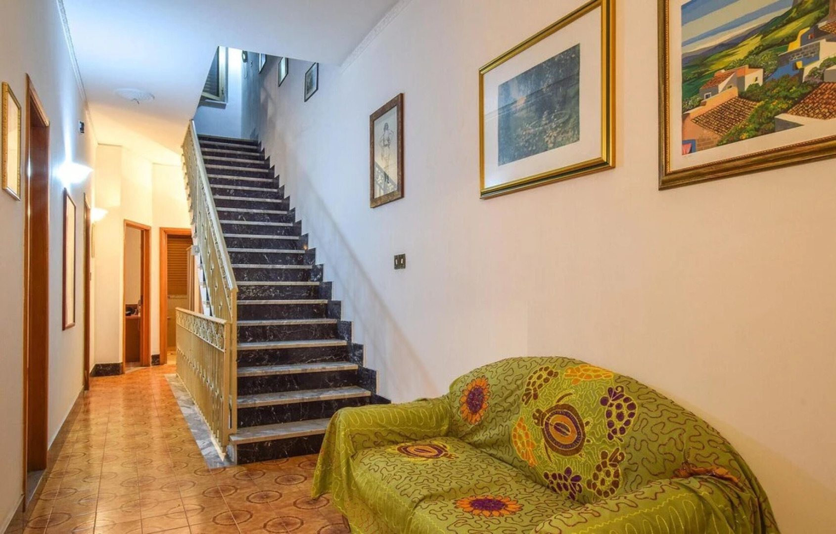 Beautiful Apartment in Gaggi With Wifi and 4 Bedrooms